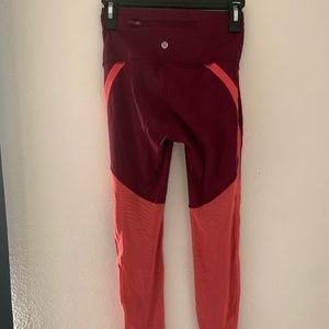 Lululemon Zip The Line Crop *23